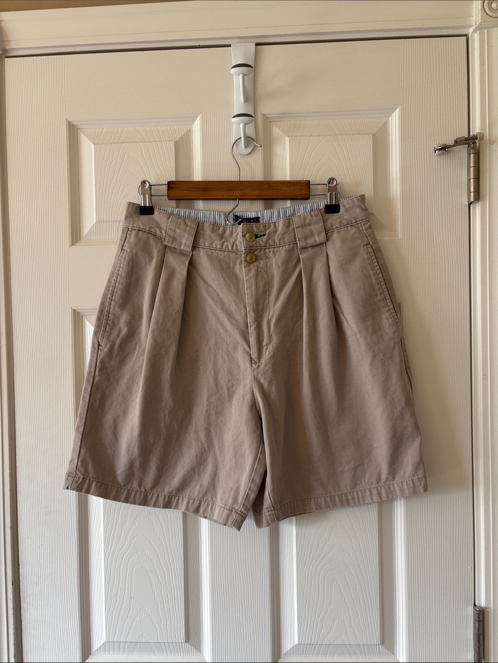Tommy Hilfiger Classic High-Rise Pleated Women’s Shorts - Beige